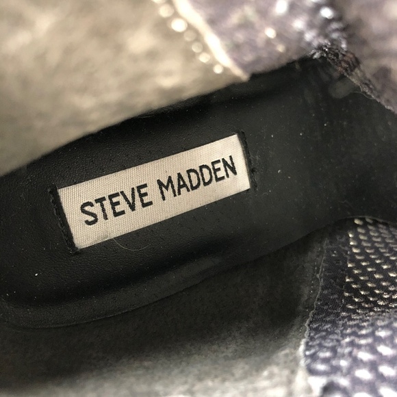 Steve Madden Gray Block Ankle Boot Rumble Perforated Size 10 Suede Leather Shoe - Picture 7 of 10